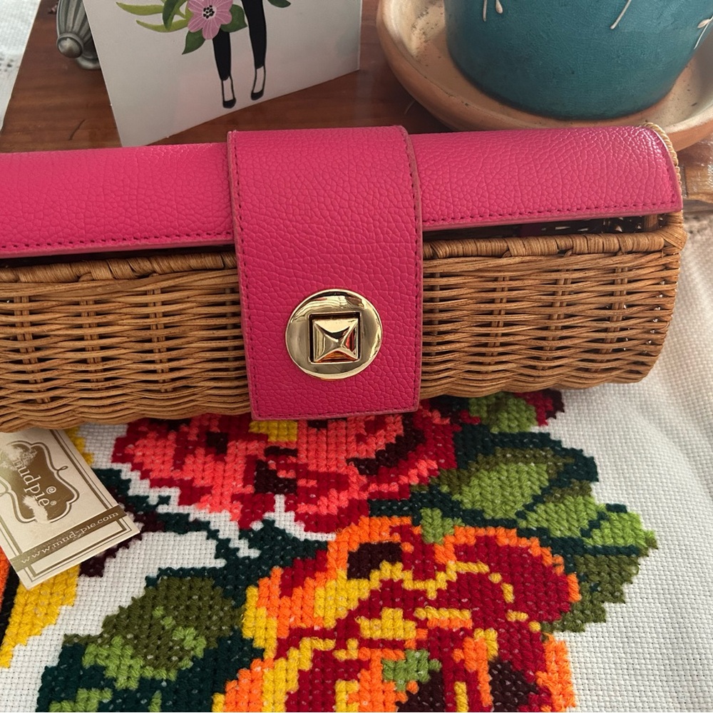 Mud Pie Pink Rattan Clutch